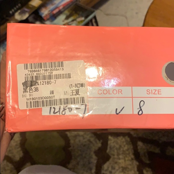 NWT Beautiful heels I ordered from Amazon. - Picture 3 of 8